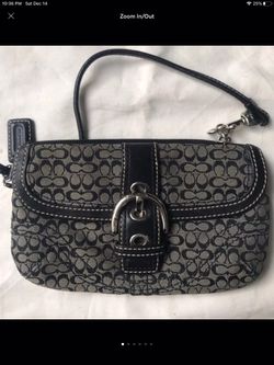 Coach - wristlet