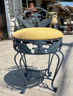 vanity chair