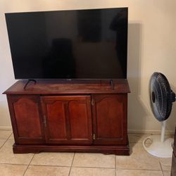55 inch tv samsung and stand for sale 