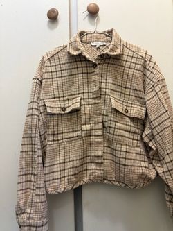 Women cropped coat