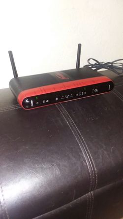 (HIGHLY RATED) M1424WR WIRELESS ROUTER, ABLE TO SUPPORT MULTIPLE VALUE - ADDEDAPPLICATIONS. ASKING $20