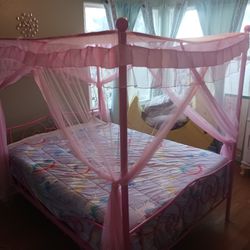 Princess Bed And Canapy  