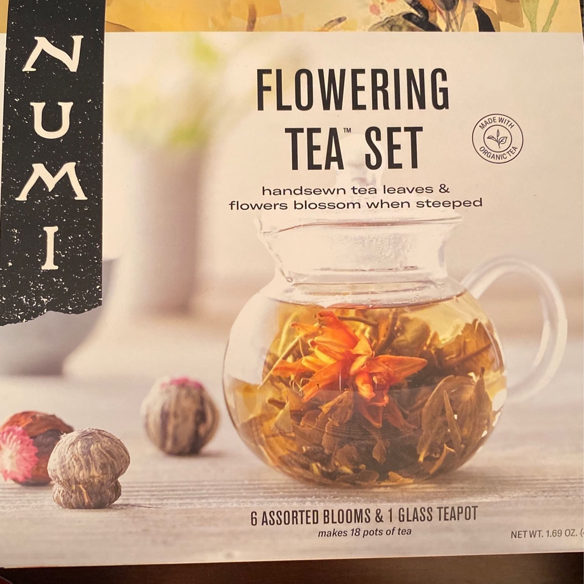 Numi Flowering Tea Set 
