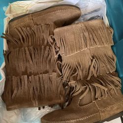 $30-Brand New Women's Minnetonka Fringe Boots From Nordstrom $129.99