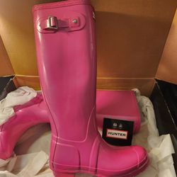 NIB Hunter Original Tall Gloss Rain Boots Lipstick Pink Womens Size US 7M / UK 6