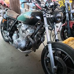 Yamaha Xs 1100+Other Vehicles