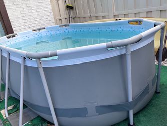 Above ground pool