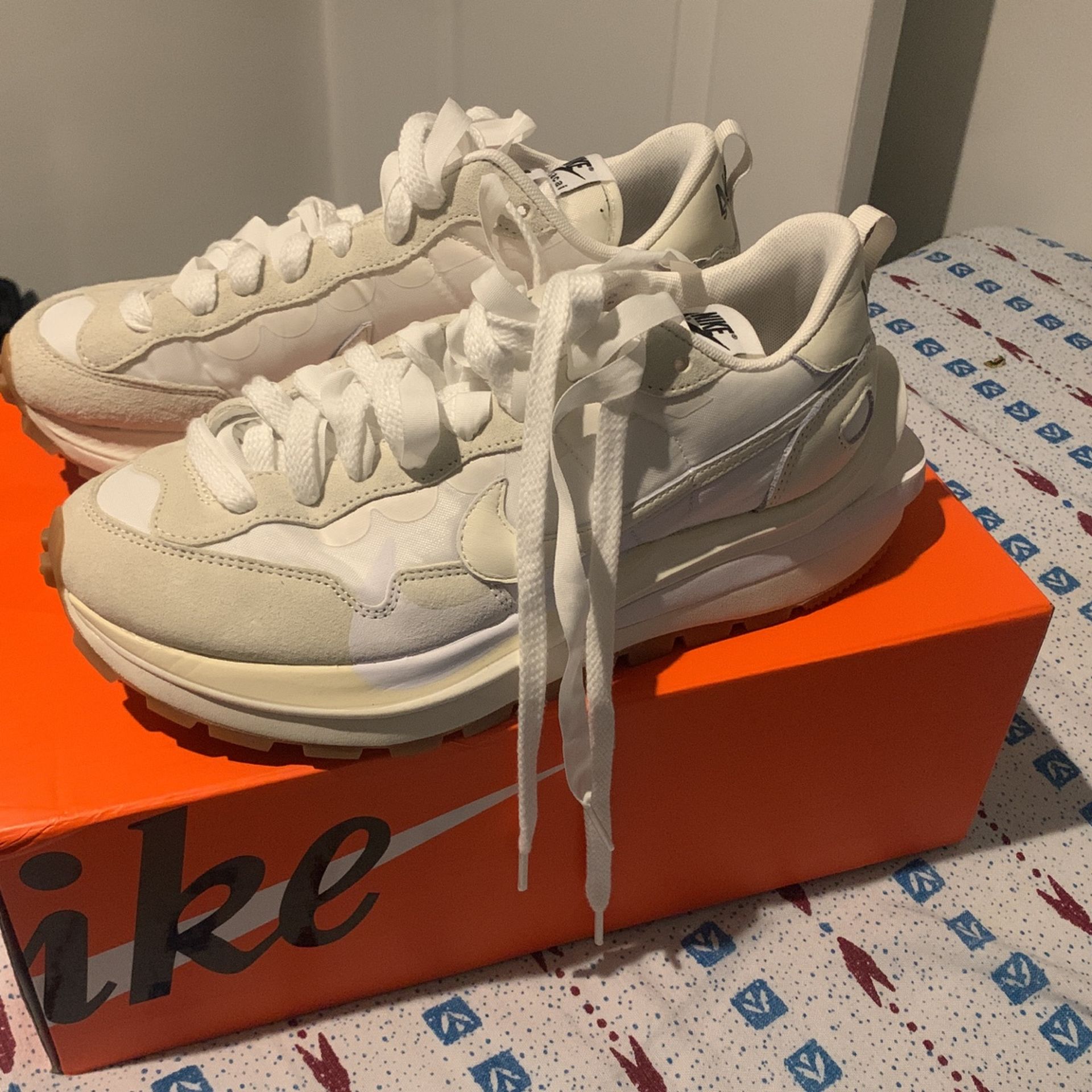 Nike Vaporwaffle Sacai Sail Gum Size 7.5 