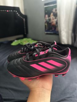 Soccer cleats size 9c