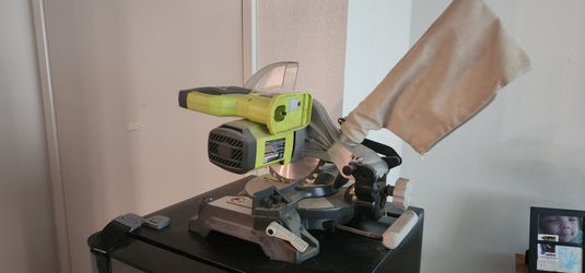 Compound Miter Saw