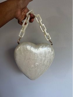 Pearl heart bag