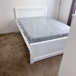 White Full Bed With Memory Foam Mattress 