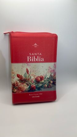 Biblia con Cierre Letra Grande 12 puntos para Mujer RV1960, imit. piel coral floral con índice y canto floral