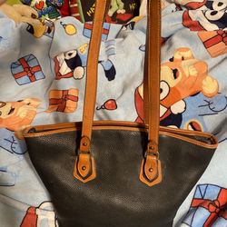 Vintage dooney and Bourke purse