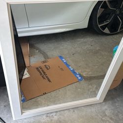 Vanity Mirror 