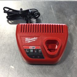 Milwaukee M12 Charger (New)