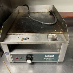 Electric flat up grill commercial