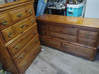 Dresser set cash only