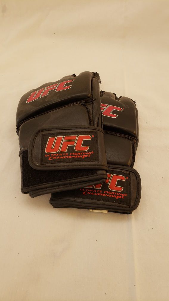 UFC Gloves L/XL