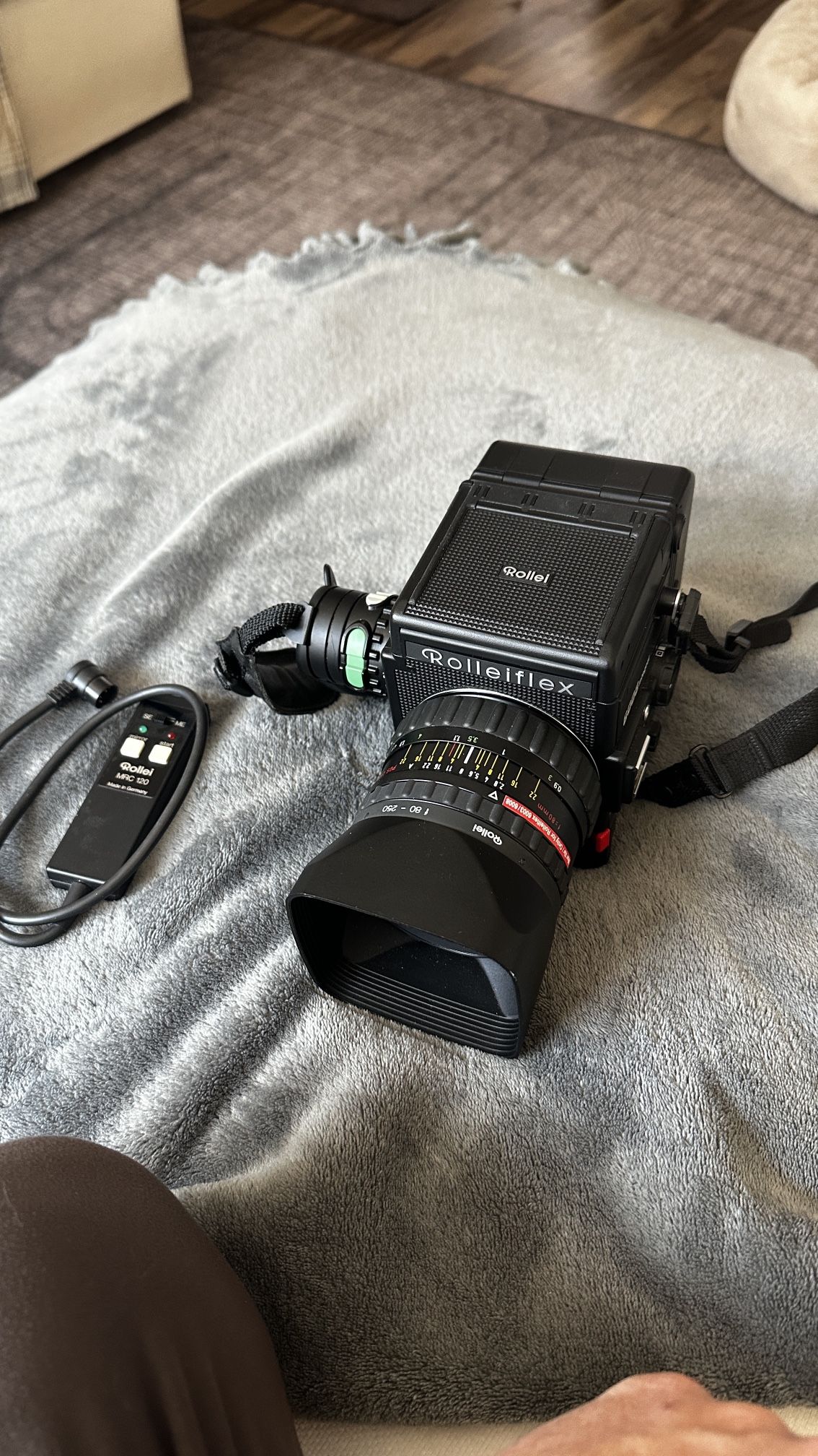 Rolleiflex 6008i Medium Format film camera