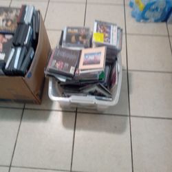 DVD'S & CDS 