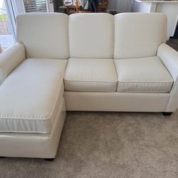New La-Z Boy Couch/Sofa With Reversible Chaise