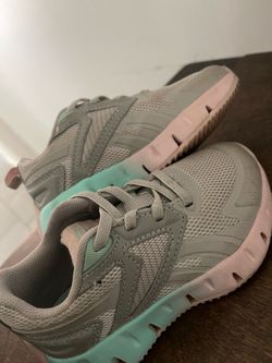 Girls 8C sneakers $15