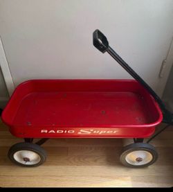 Vintage 1970s Radio Super Steel Wagon Model 9A - Great Condition