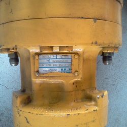 Gehl 5635/6635 Hydraulic Drive Motor 