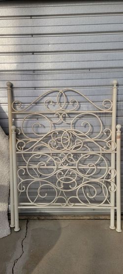 Metal twin bed
