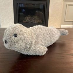 Beautiful Vintage Seal Alresford Crafts, Ltd Made in Hampshire, England 16.5” 