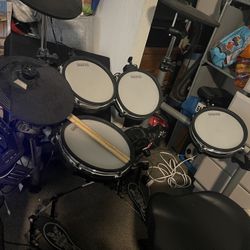 Electric Drums (Simmons) 5 Piece Drum Set 