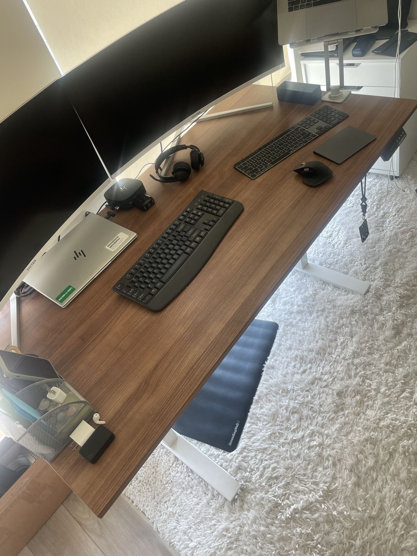 34” Wide Curved viotek Monitors