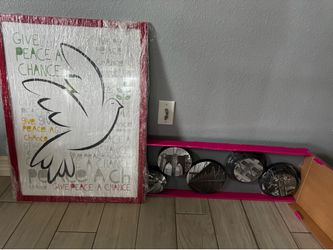 Wall decor
