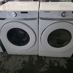 Samsung washer 4.5 cu.ft. and dryer 7.5 cu.ft. Electric Front loads dryer with sensor dry in white .