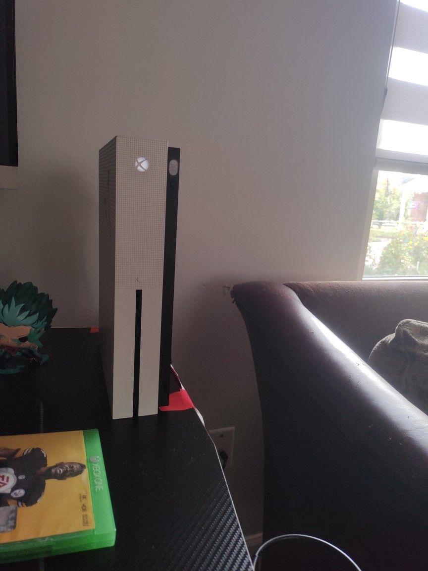 Xbox One S