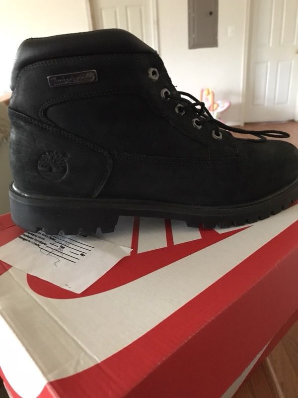 Men’s size 11.5 timberlands