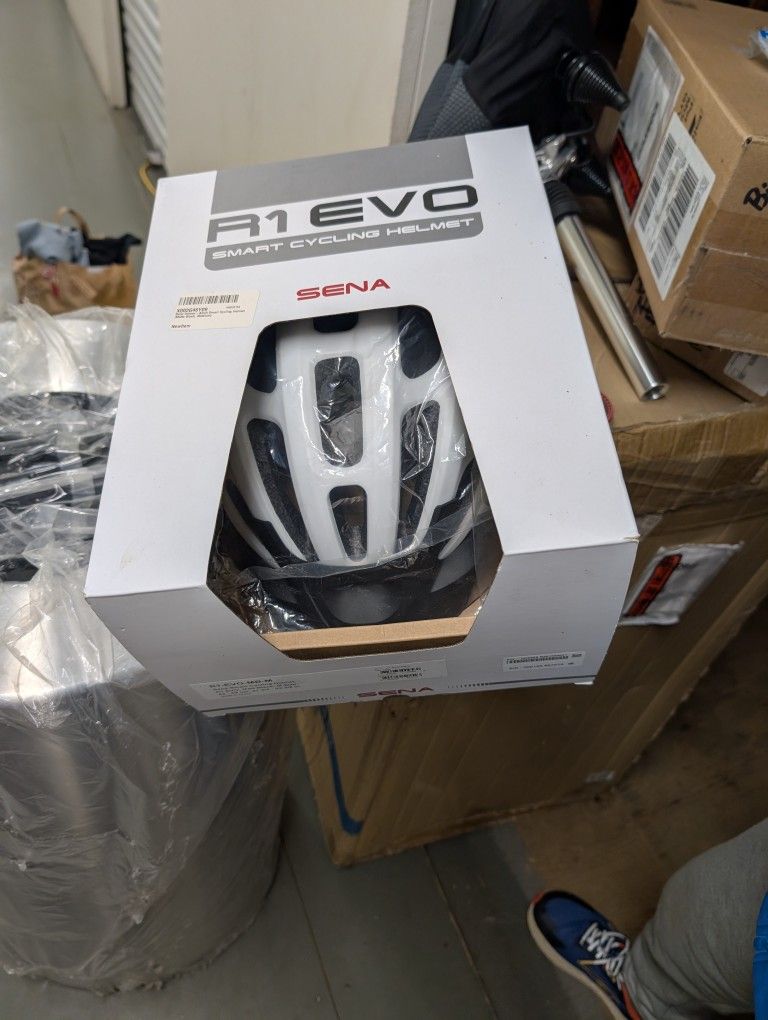 Sena R1 Evo Smart Bike Helmet Brand New In Box