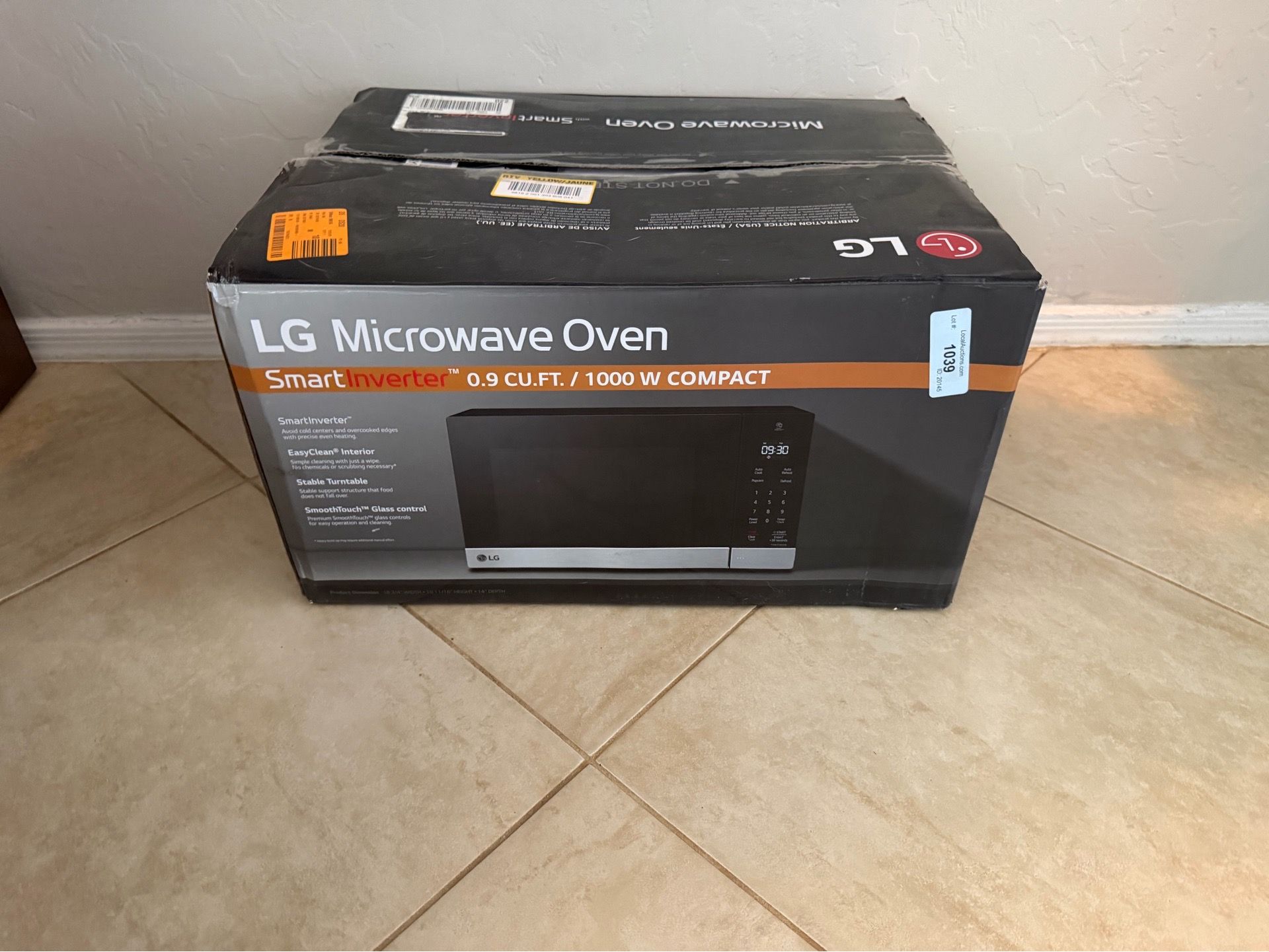 NEW LG Microwave