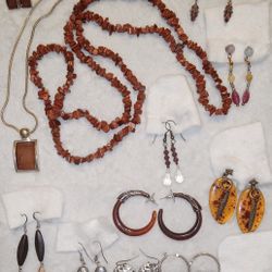 14pc Earthy Boho Jewelry Lot Natural Stone Wood Tortoise Earrings Necklace Set