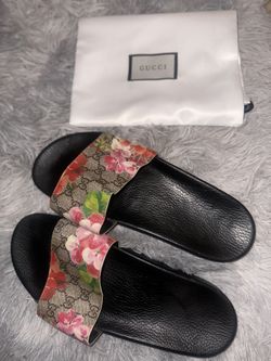 Gucci Bloom Slides