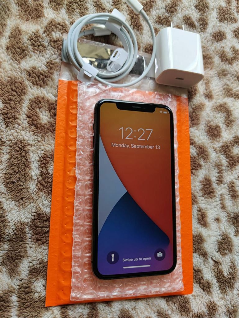 Unlocked Iphone 11 Pro, 64gb