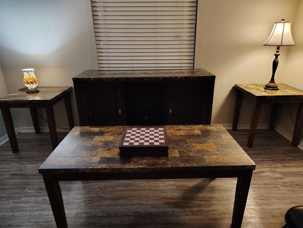 Living room 2 Lamp Tables, Coffee Table & Entertainment Crnter