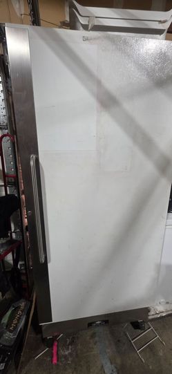 Commercial Refrigerator