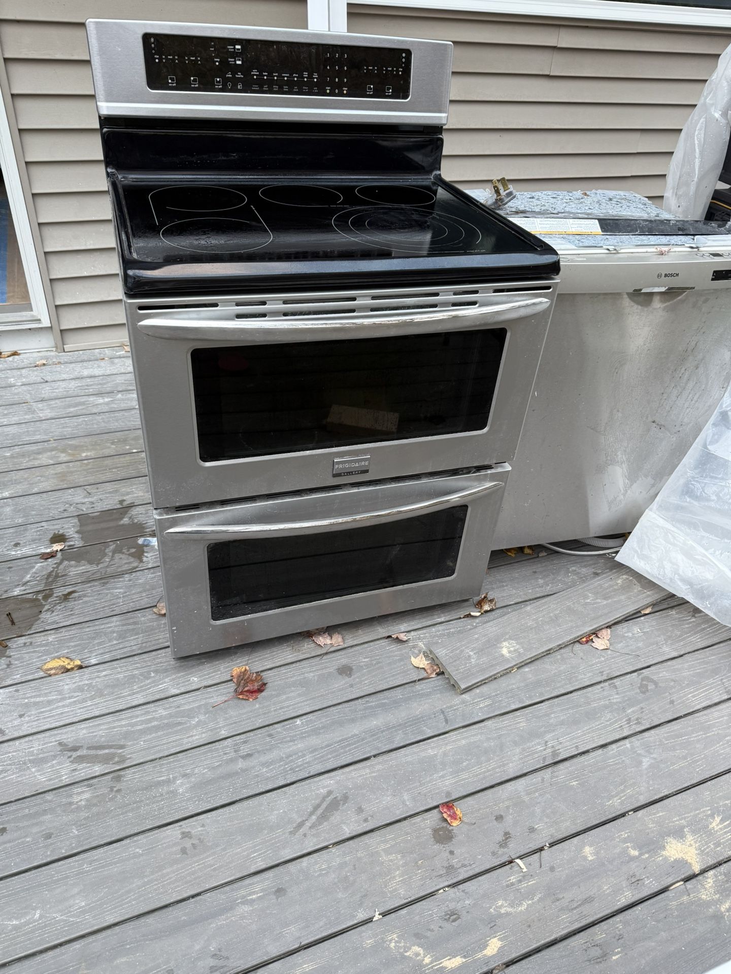 Stove Oven, Fridge, Dishwasher