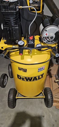 New 30 gallons dewalt air compressor