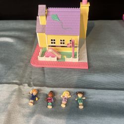 Vintage 1993 Pocket Polly Light Up Schoolhouse (COMPLETE)