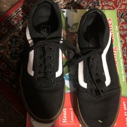 VANS Low Top Black White Tan Soles. Kids size 4.0Y