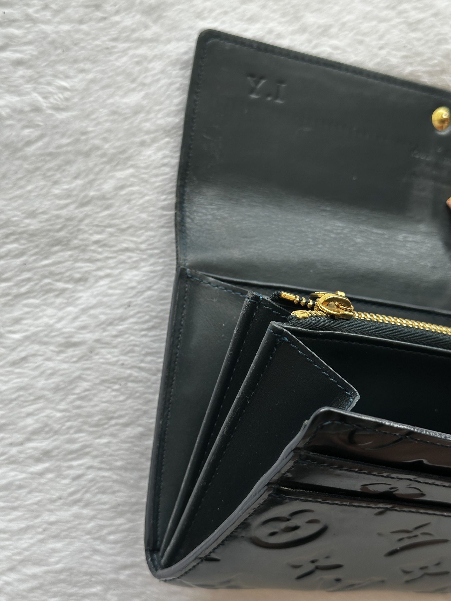 Louis Vuitton Sarah Poudre Monogram Vernis Wallet