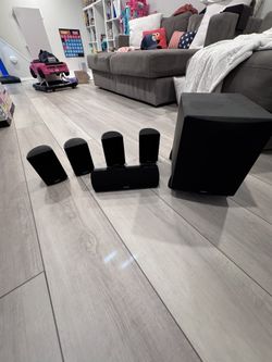 5.1 Surround System - Definitive Technologies